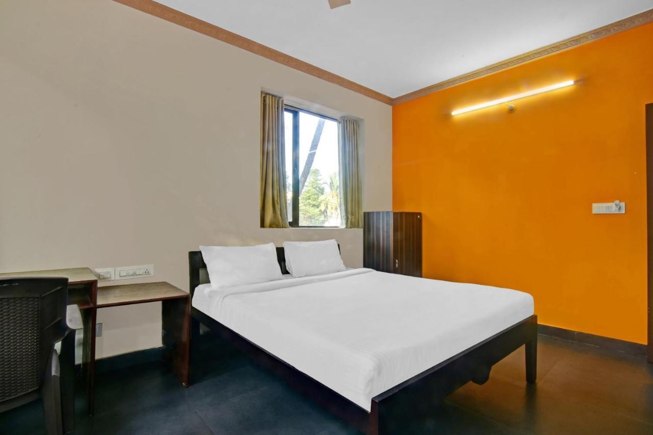 Capital O 85357 Hotel Sai Datta Calangute Exterior photo